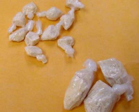 Ligação anônima leva a polícia a uma casa no Baixo Roger: 4 pessoas foram detidas acusadas de trafico de drogas