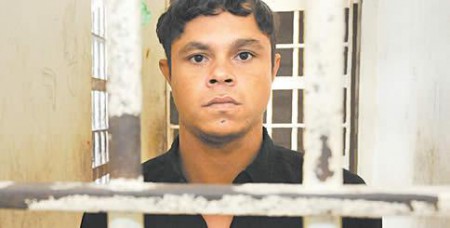 Traído, homem arranca o coração da esposa e come frito num barzinho